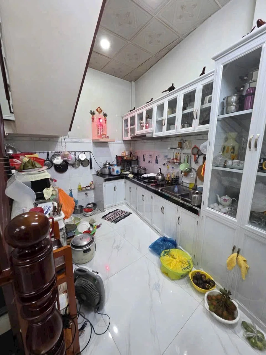 Bán nhà hẻm Bình Tây, Phường 1, Quận 6, 51m2, 1 trệt 1 lầu, giá 5,8 tỷ - Ảnh thu nhỏ 4