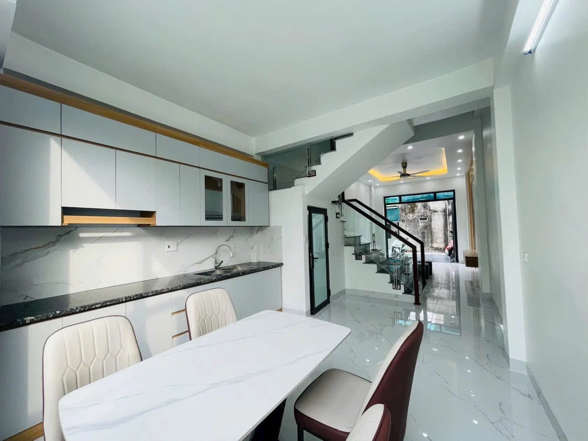 Bán nhà 3 tầng 67.6m² Trương Hán Siêu, Quận 12, giá 1.9 tỷ - Ảnh thu nhỏ 4