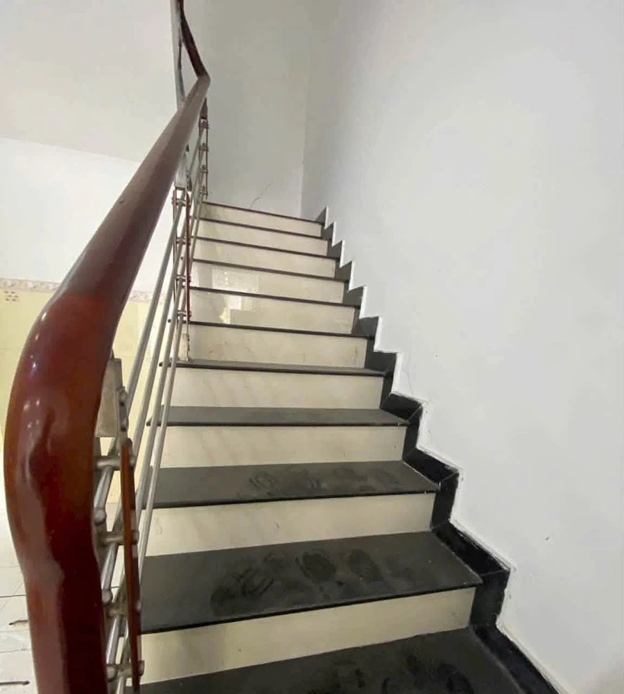 Bán nhà 1 trệt 2 lầu 87,7m² Bến Lức Long An 3,7 tỷ - Ảnh thu nhỏ 4