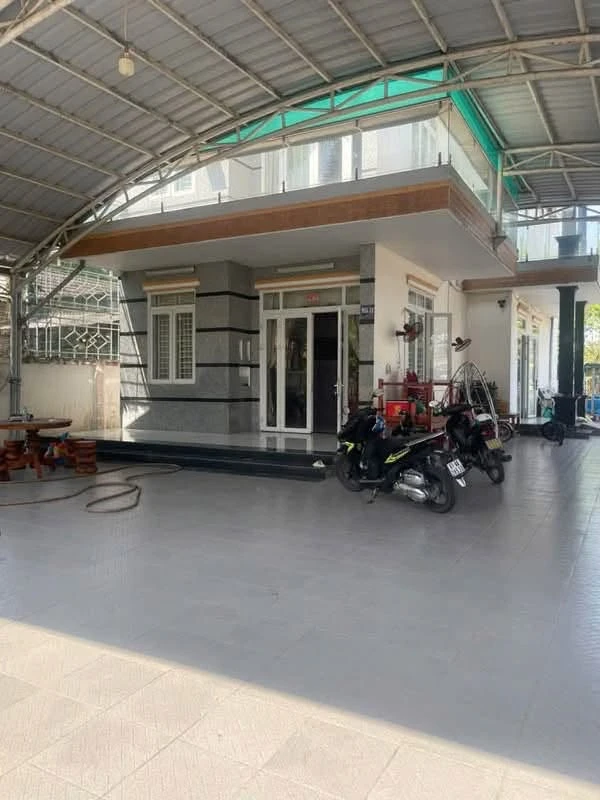 Bán gấp biệt thự 1262m2 tại phường Phú An (Tân An, Thủ Dầu Một cũ), giảm 4 tỷ - Ảnh thu nhỏ 2