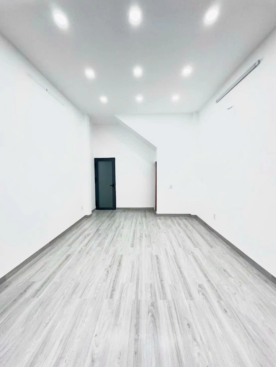 Bán căn hộ dịch vụ 4 tầng 114m2, 13 phòng, gần chợ Cầu, Đông Hưng Thuận, Quận 12 - Ảnh thu nhỏ 4
