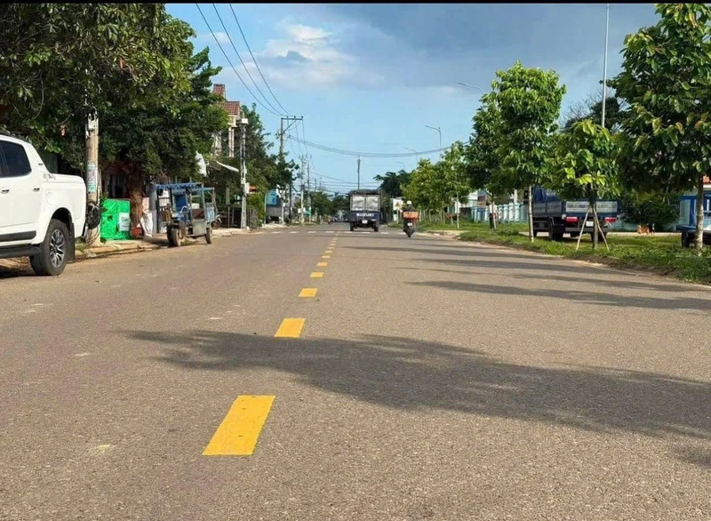 Bán lô đất thổ cư 100m2 Nguyễn Thị Định Lâm Đồng 2,59 tỷ