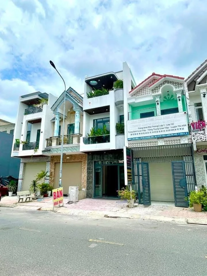 Bán nhà phố 72m² khu Phú Hồng Thịnh 8, Bình Dương 4,95 tỷ - Ảnh thu nhỏ 2