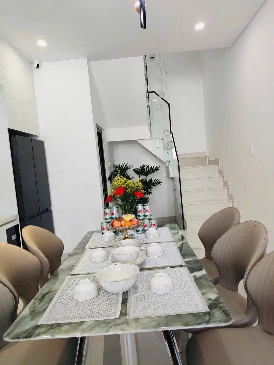 Nhà mặt tiền 4x16m, 3PN, 170m² Tuệ Tĩnh, full nội thất - Ảnh thu nhỏ 2