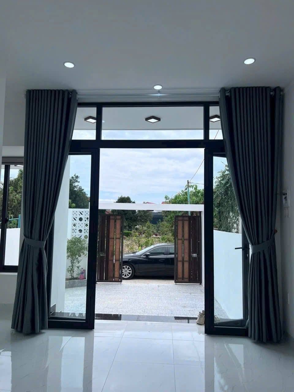 Bán nhà 4PN 140m2 Diên An, đang cho thuê 12tr/tháng, 3,1 tỷ