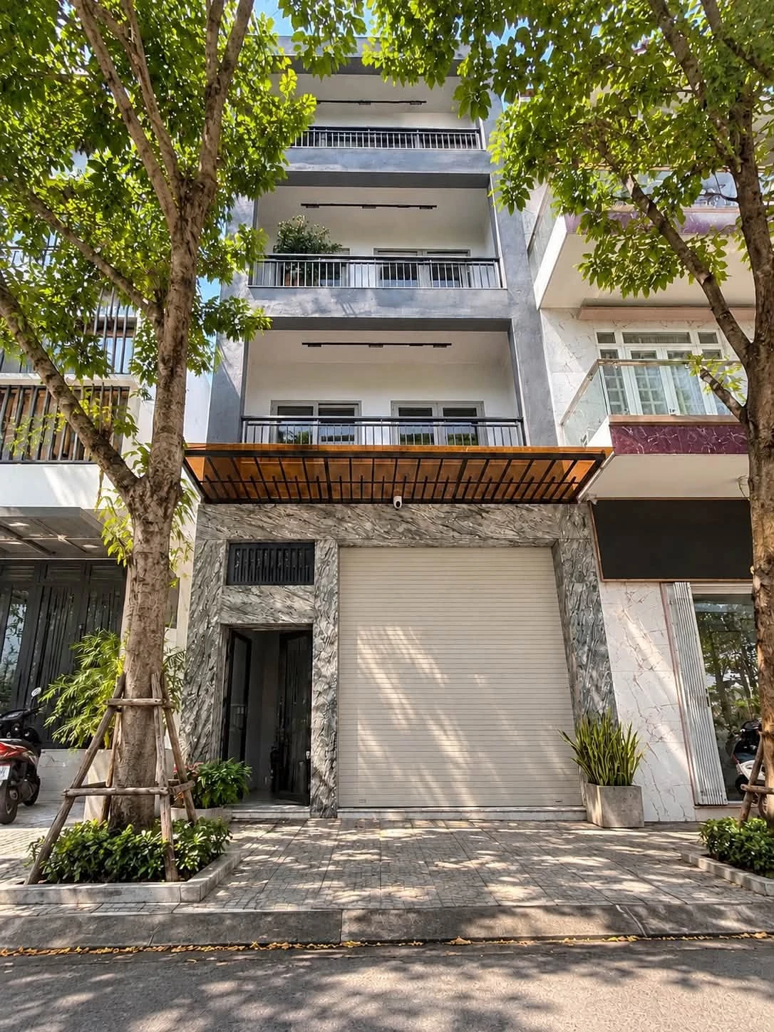 Bán nhà mặt tiền Đông Tăng Long 100m2 4 tầng thang máy giá 12,9 tỷ, Long Phước, Thủ Đức - Ảnh 1