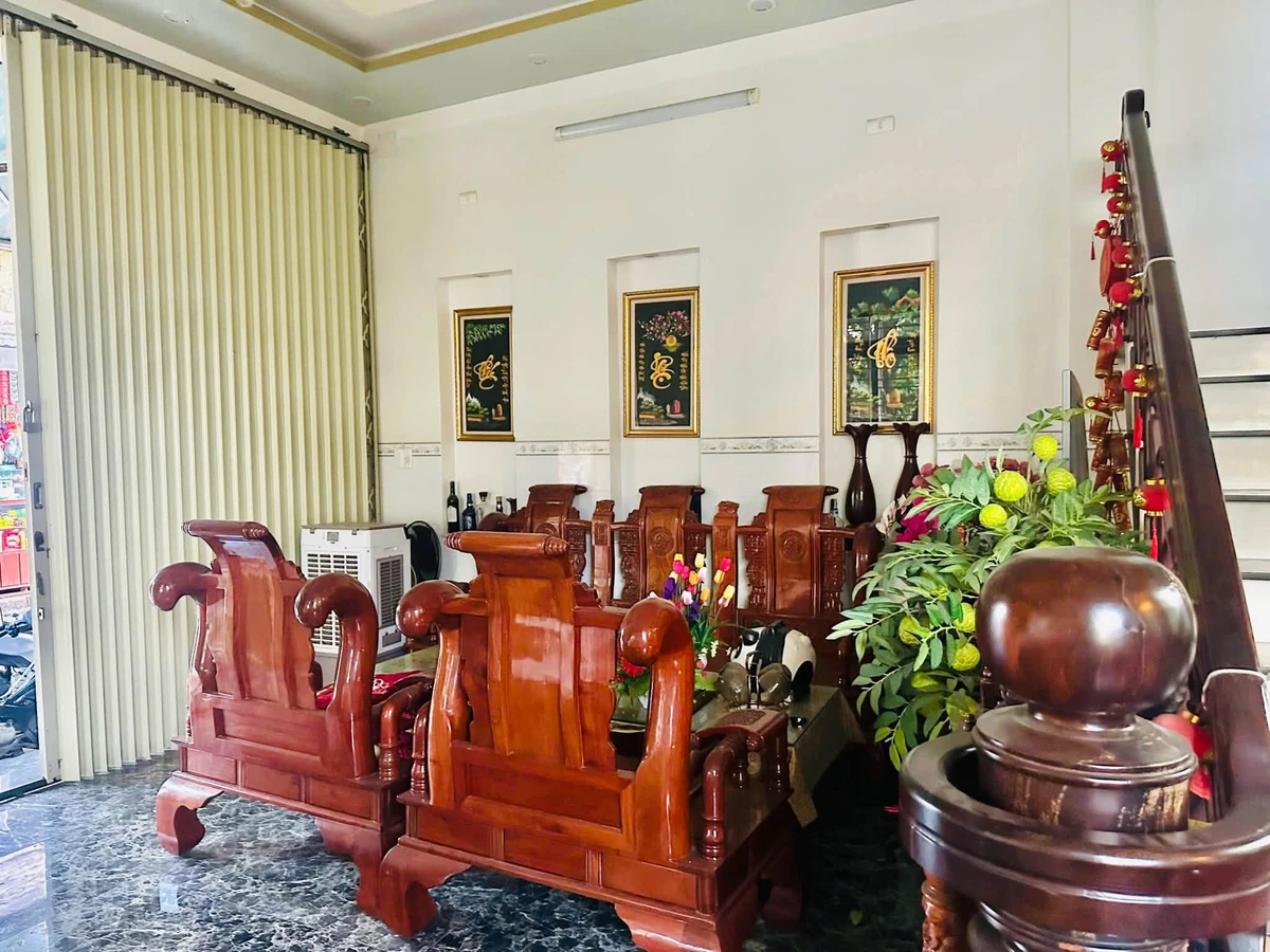 Bán nhà 3 tầng 102m² dưới 3 tỷ Quang Trung - Ảnh thu nhỏ 2