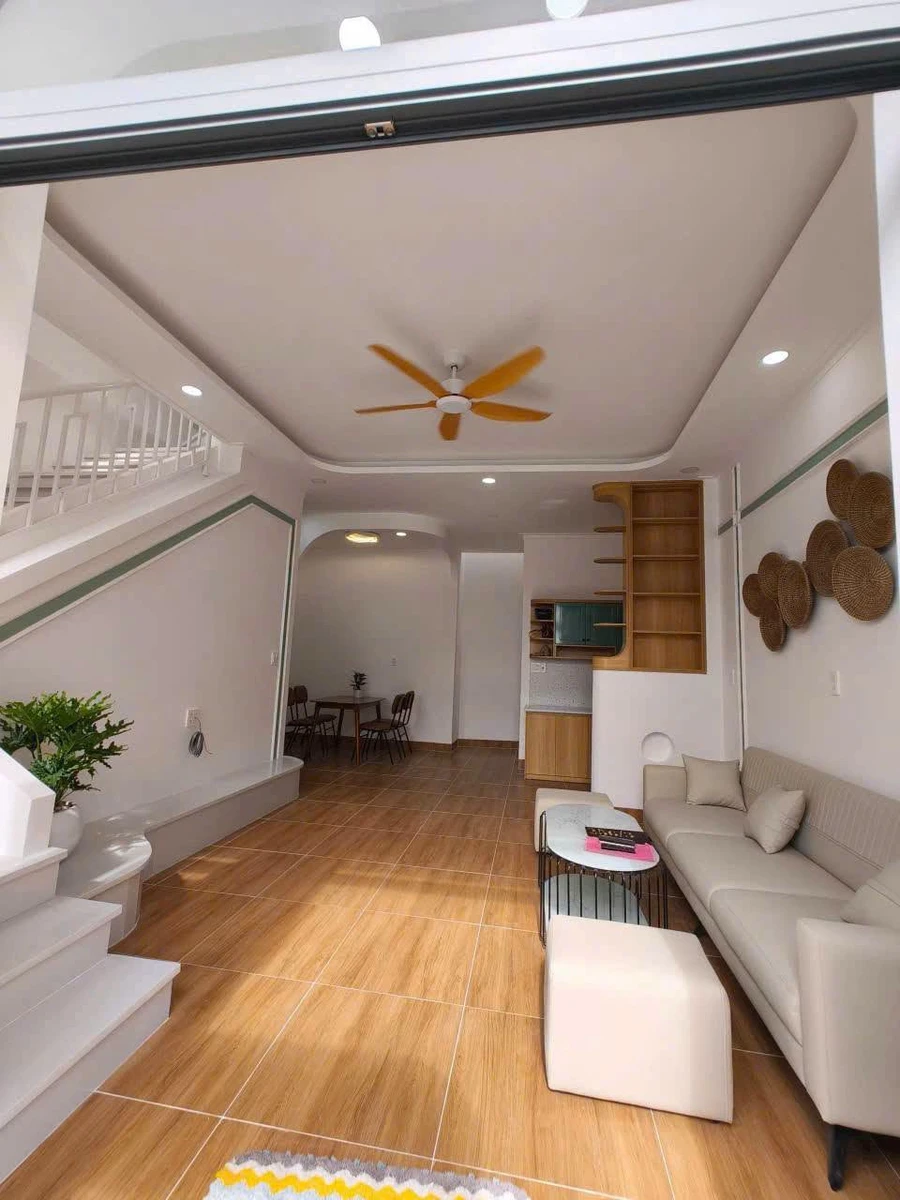 Bán nhà lầu 1 trệt 1 lầu 48m² Phan Thiết - Ảnh thu nhỏ 2
