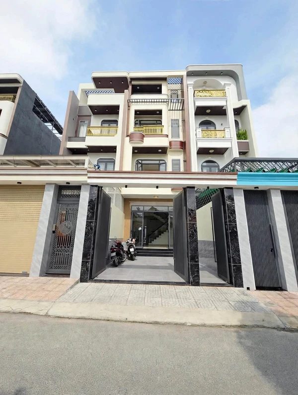 Bán nhà 1 trệt 2 lầu 4PN 118,9m² Dĩ An 7,95 tỷ