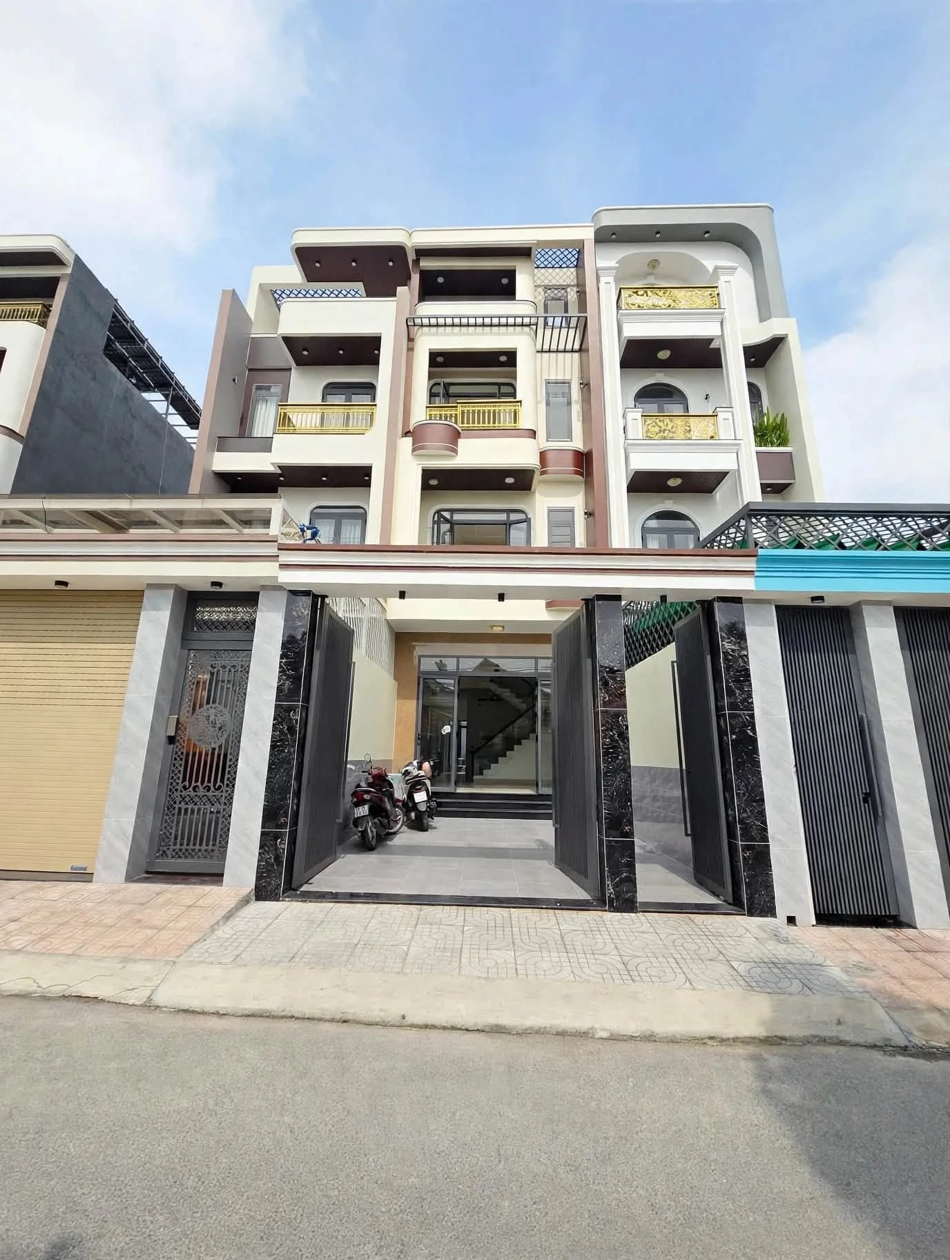 Bán nhà 1 trệt 2 lầu 4PN 118,9m² Dĩ An 7,95 tỷ - Ảnh 1