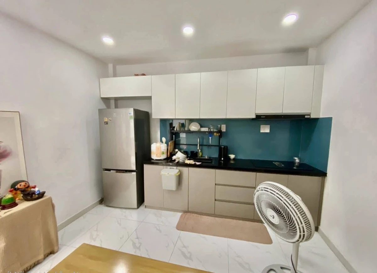 Bán nhà phố 3PN Quận 8, 56m², có nội thất, sổ hồng riêng - Ảnh thu nhỏ 5