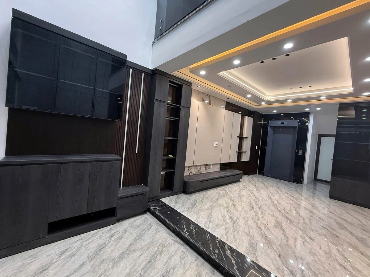 Bán nhà 5 tầng thang máy 40m2 ngõ 168 Hồ Sen, full nội thất, giá 6,5 tỷ - Ảnh thu nhỏ 5