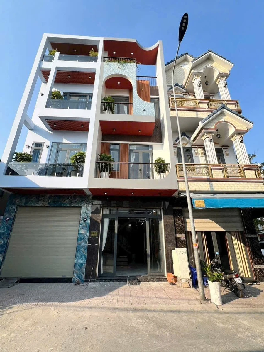 Bán nhà sổ hồng Phú Hồng Thịnh 8, 63m2, 3 phòng ngủ, 4 tỷ 350 triệu - Ảnh 1