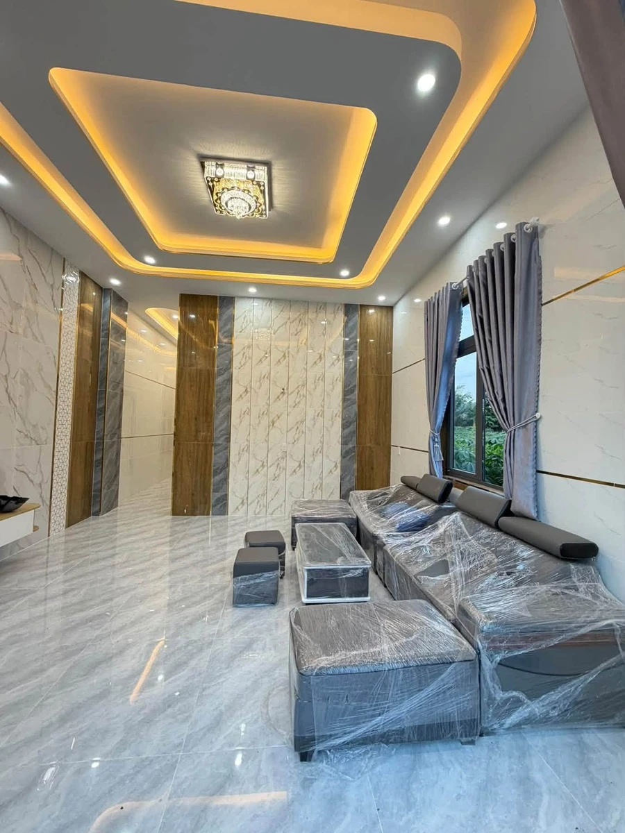 Bán nhà gác lửng 3PN Long Điền, giá 2 tỷ 550 triệu - Ảnh thu nhỏ 2