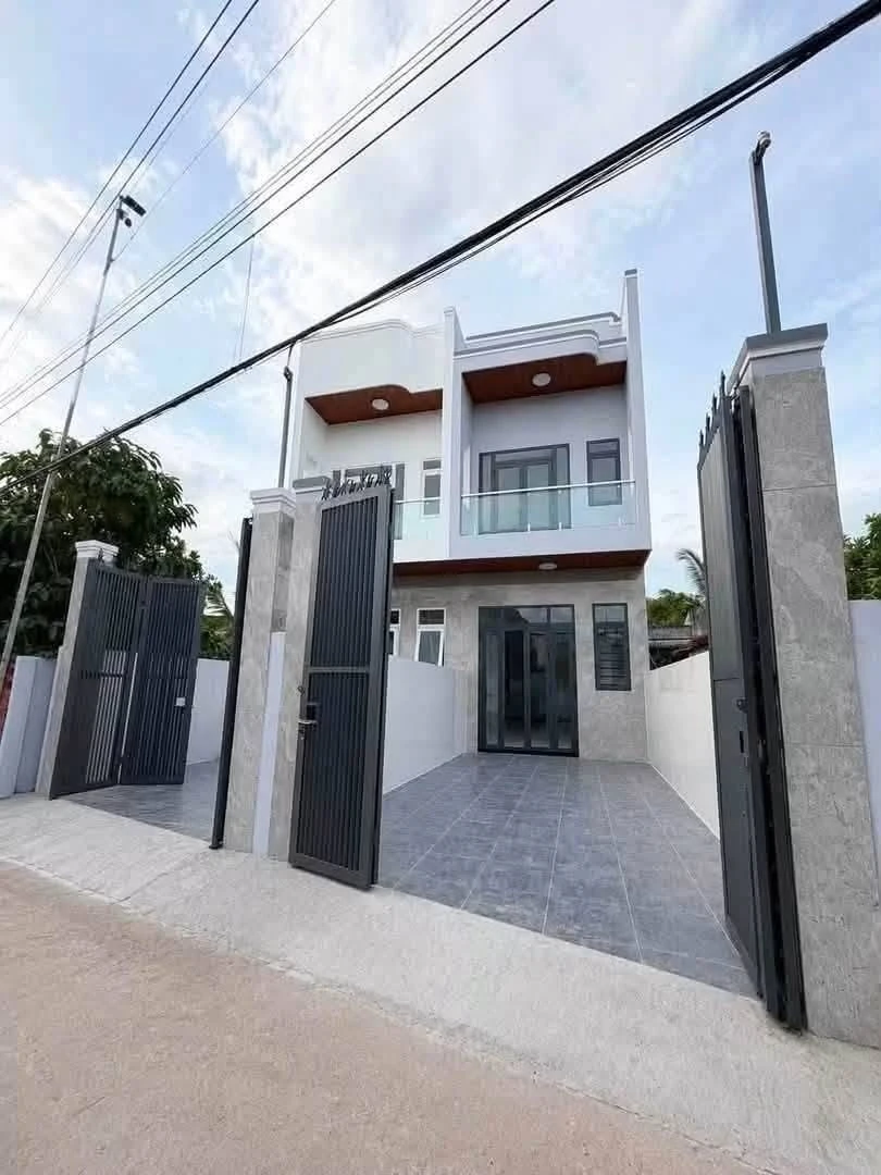 Bán nhà 103m² 3 PN, 2 WC, Thủ Dầu Một, 2 tỷ 700 triệu - Ảnh thu nhỏ 2
