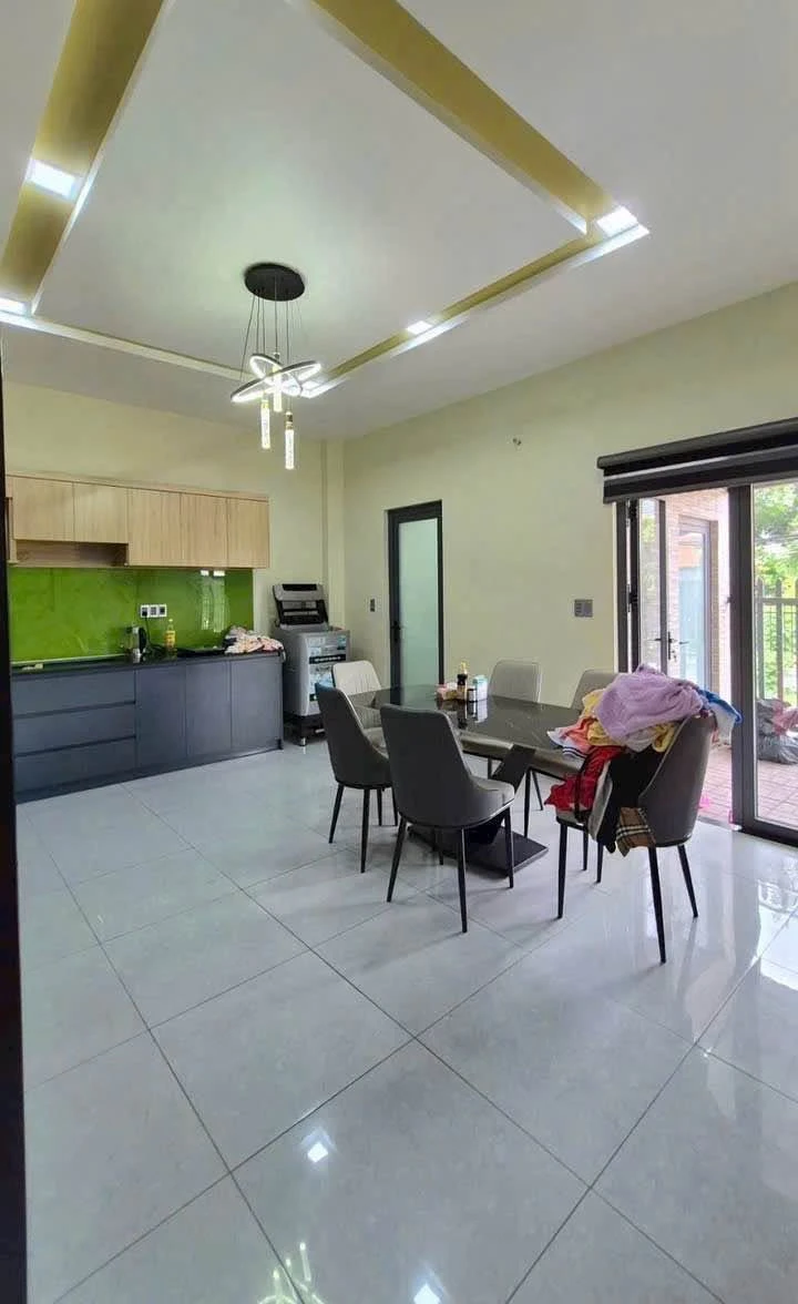 Bán nhà lầu 2 mặt đường 110m² Tây Ninh 2 tỷ 750 - Ảnh thu nhỏ 4