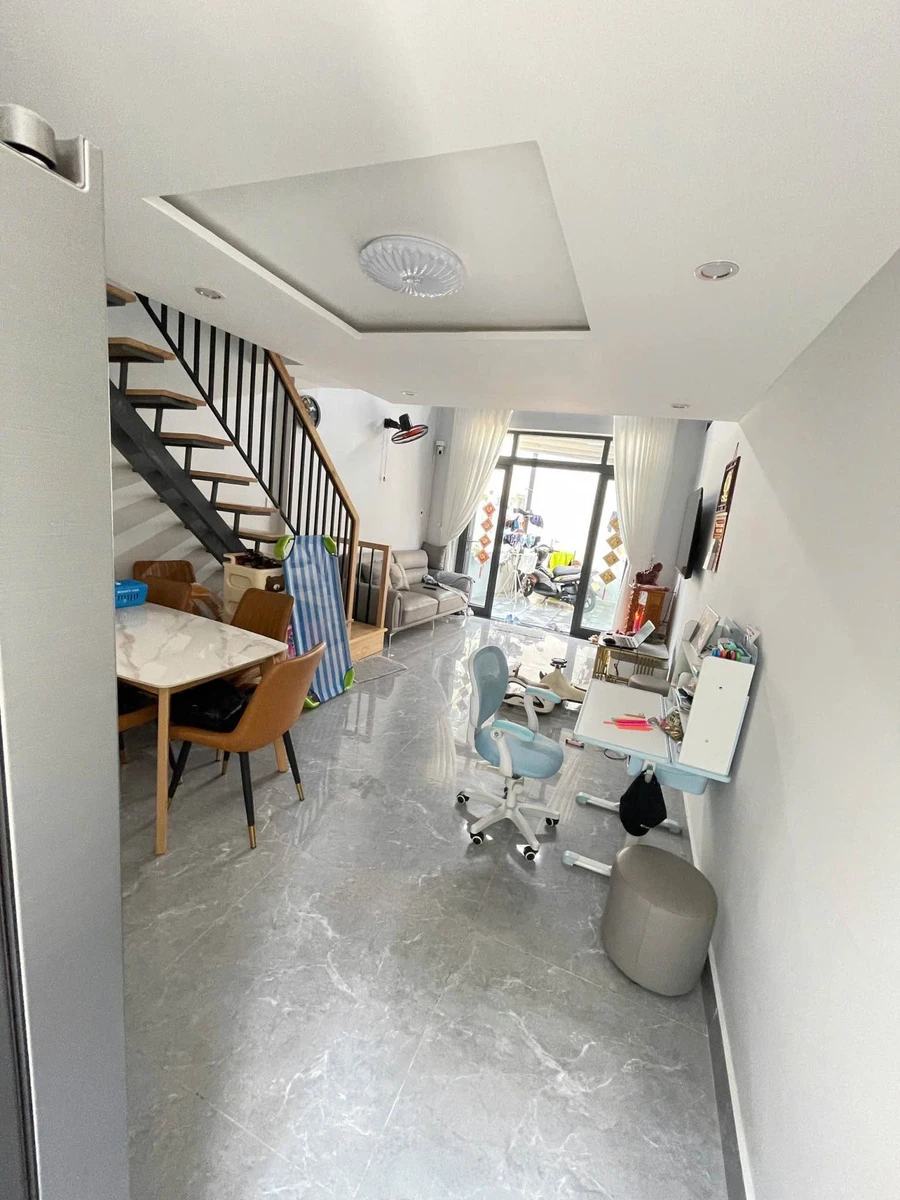 Bán nhà kiệt 2 phòng ngủ 75m2 Tôn Đản Quận 1 - Ảnh 1