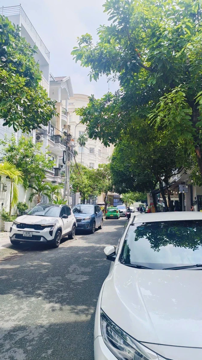 Bán nhà 1 trệt 2 lầu khu D2D Biên Hòa 72m2 6,7 tỷ - Ảnh thu nhỏ 2