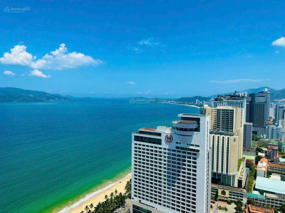 Sổ hồng lâu dài căn góc 2PN Gold Coast Nha Trang tòa Nam tầng cao view biển - Ảnh thu nhỏ 3