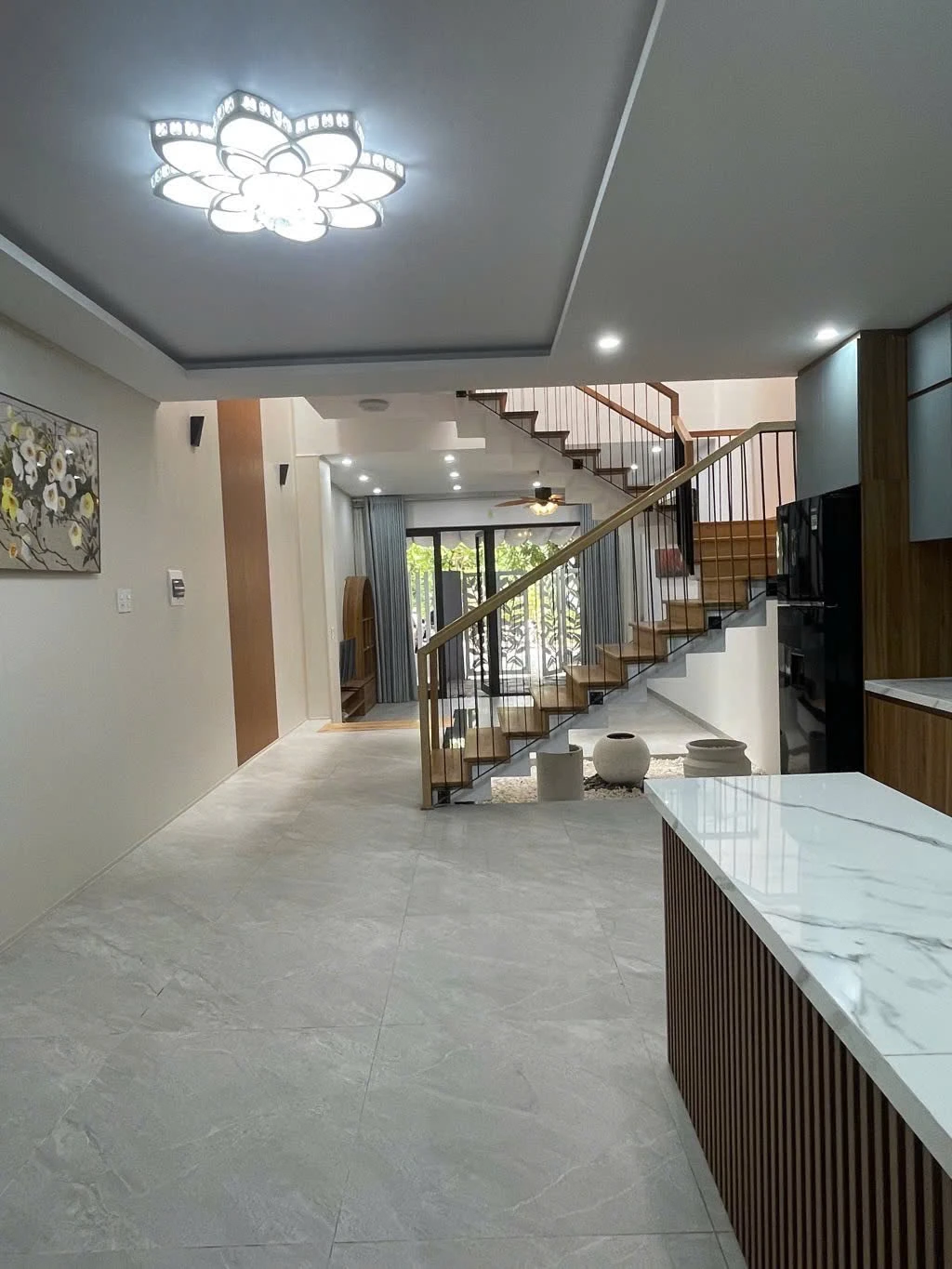 Bán nhà C4 mới đầy đủ nội thất mặt tiền Nại Hiện Đông 15, Sơn Trà, Đà Nẵng, 65m2 - Ảnh 1