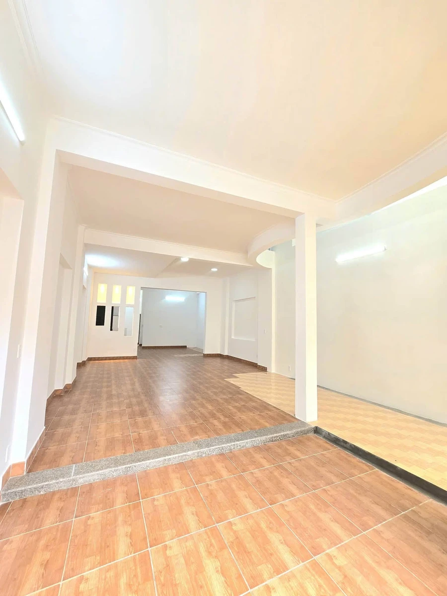Bán nhà 2 mặt tiền 115m² 3PN gần Vòng Xoay Hiệp Thành 3 - Ảnh thu nhỏ 3