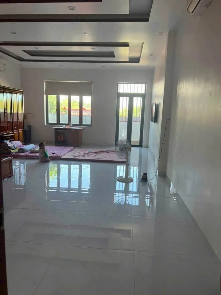 Bán nhà mặt tiền 3 tầng 5PN 164m2 Nguyễn Du, kinh doanh tốt - Ảnh thu nhỏ 4