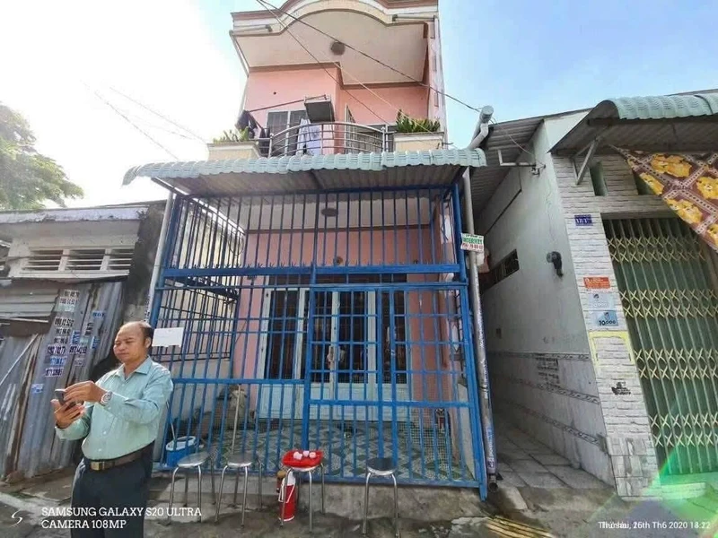 Bán nhà 1 trệt 1 lầu 4 phòng trọ 143m2 Lái Thiêu