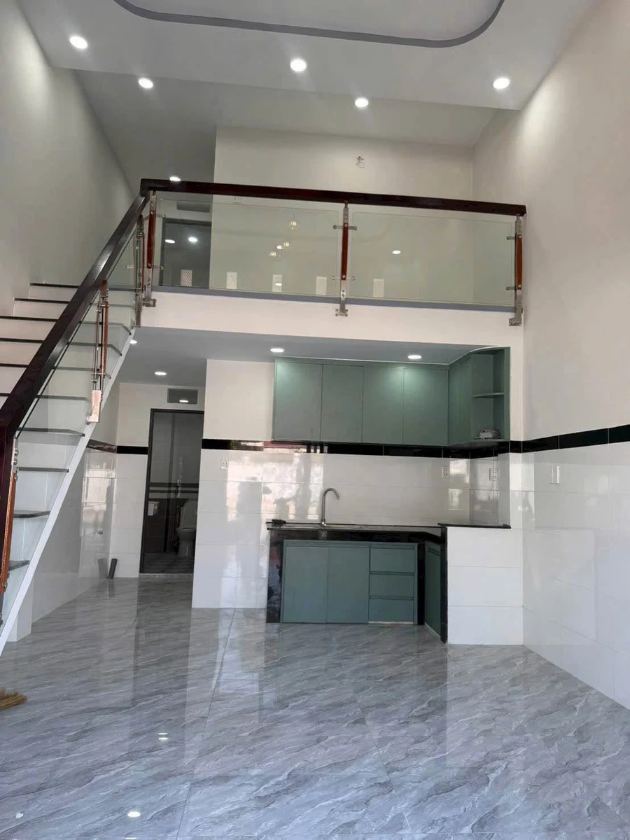 Bán nhà mặt tiền Nhựa Lê Lợi, 44 m², 2 phòng, 2 WC, 2,6 tỷ - Ảnh thu nhỏ 2