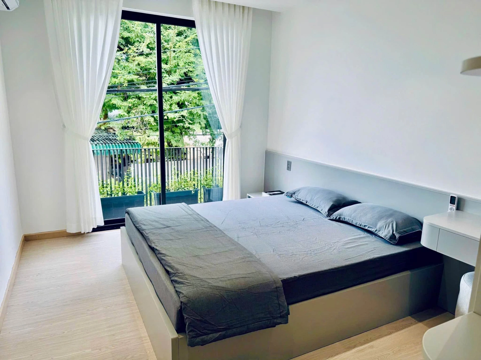 Bán nhà góc 2 mặt tiền 50m² trung tâm TP, có dòng tiền - Ảnh 1