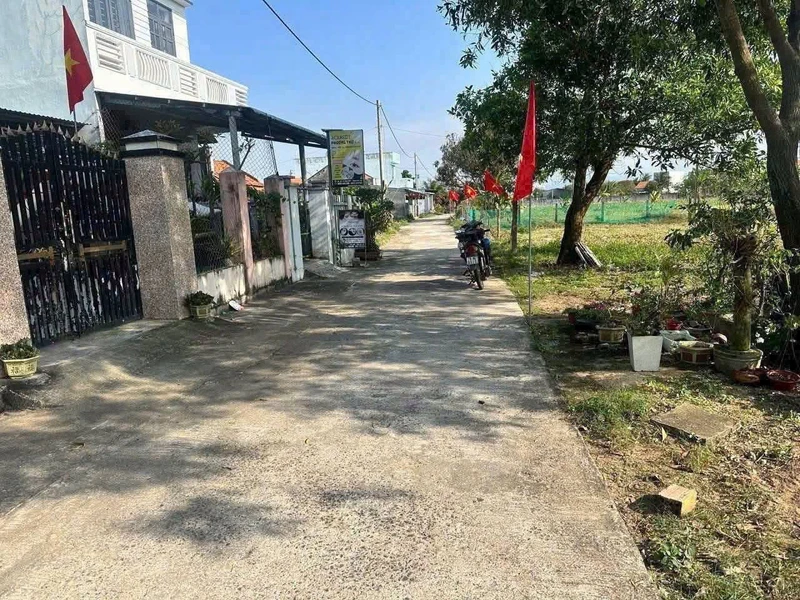 Bán đất 140m² khu sân bóng Ngọc Tùng Hòa Hiệp