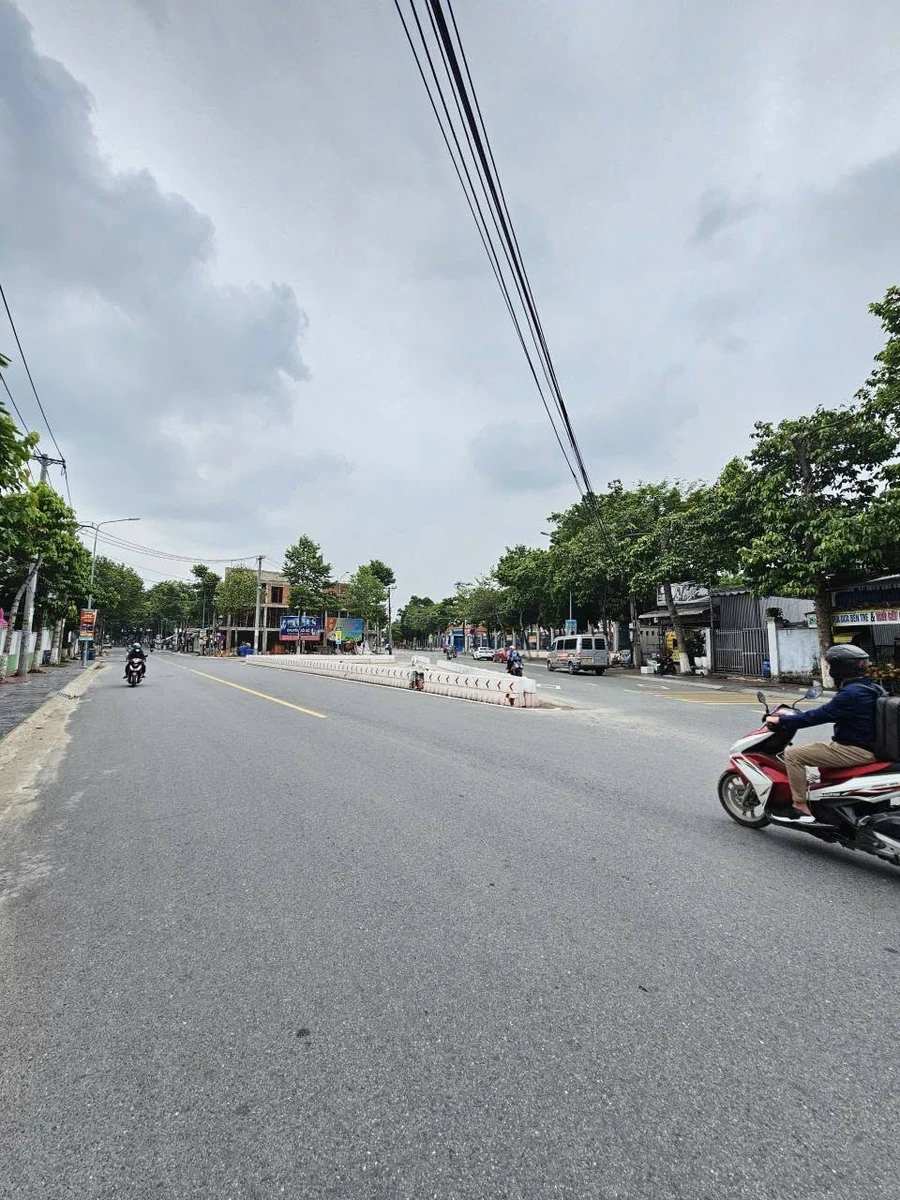 Bán nhà 1 trệt 1 lầu MT 126.5m2, Đã An, Bình Dương - Ảnh thu nhỏ 5
