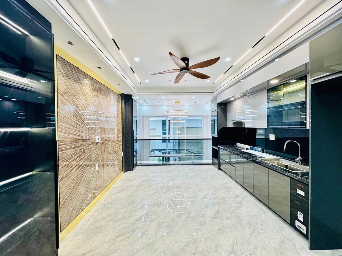 Bán nhà Hồ Sen 5 tầng 40m², 3 phòng ngủ, 6,5 tỷ - Ảnh thu nhỏ 4