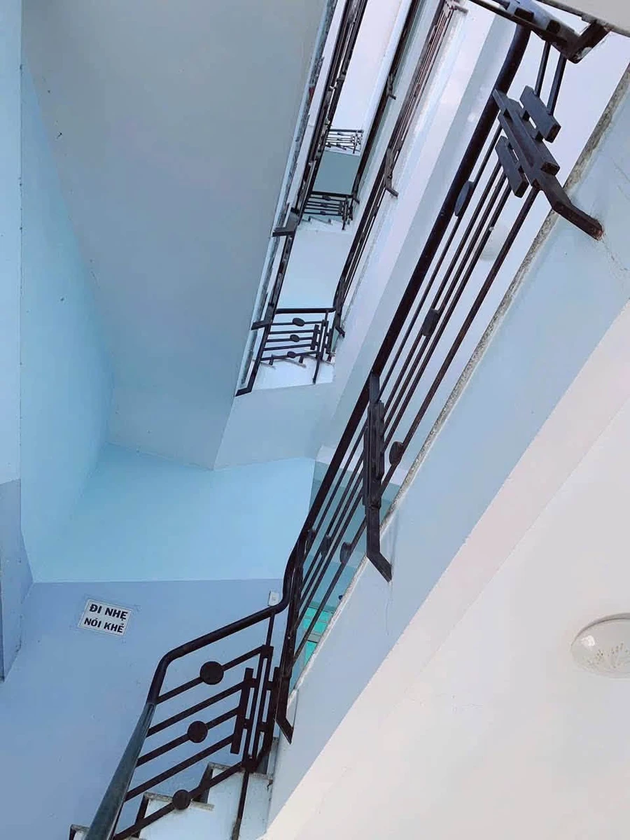 Bán tòa nhà 4 tầng 18 phòng trọ Nha Trang 7.2 tỷ, 232m² - Ảnh 1