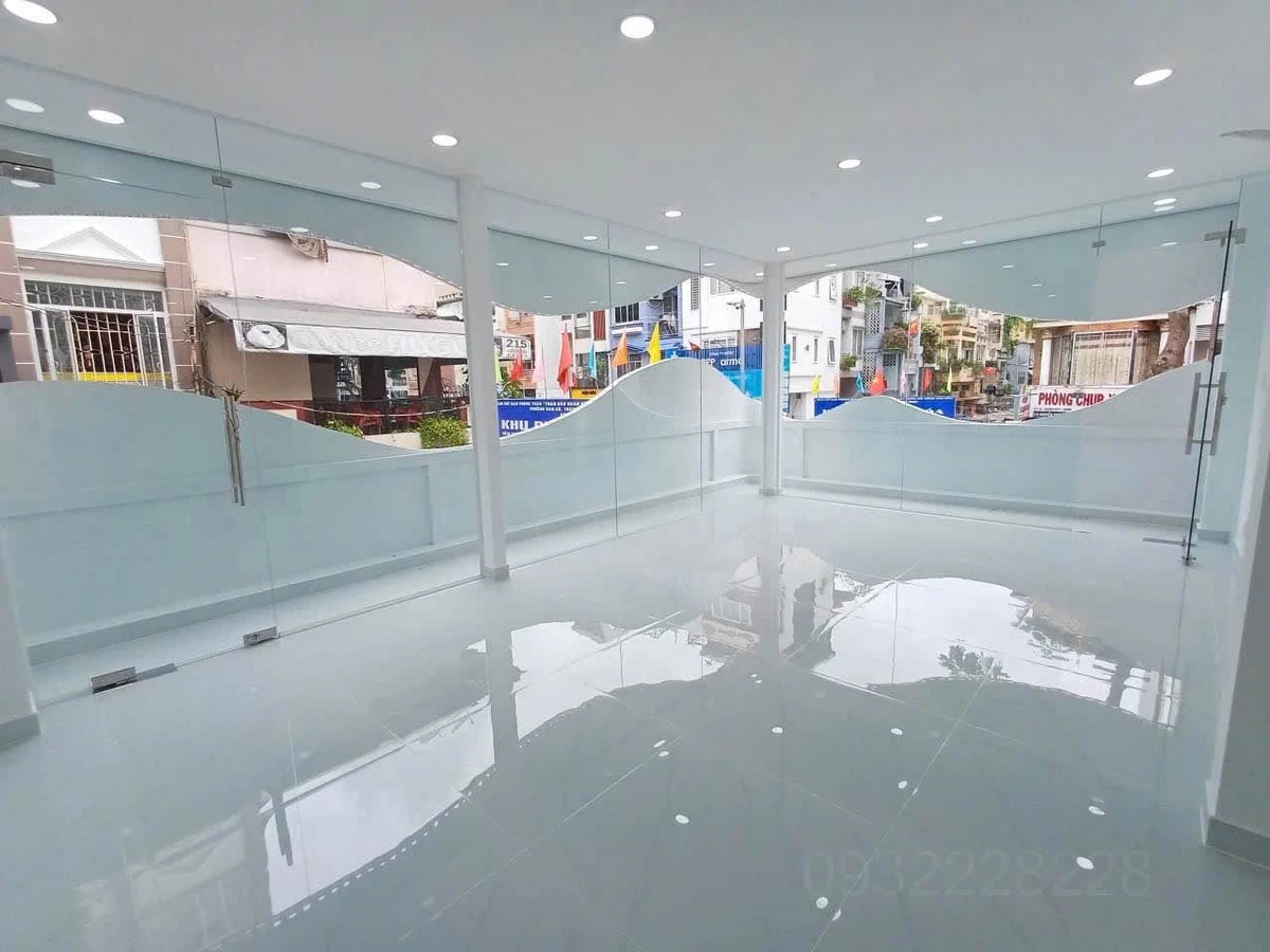 Cho thuê nhà mặt tiền Nguyễn Thiện Thuật, Quận 3, 5x8m, giá 65 triệu/tháng - Ảnh thu nhỏ 4