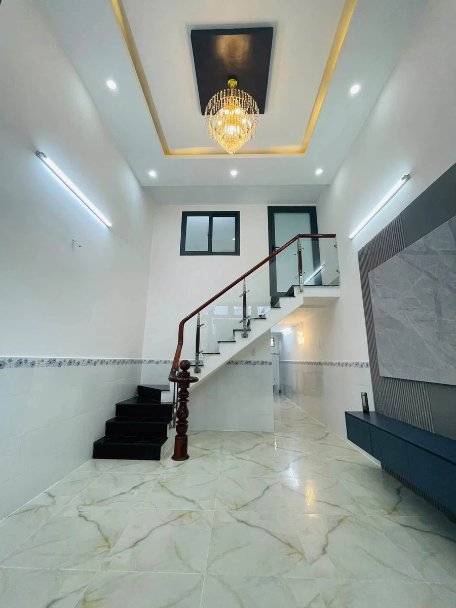 Bán nhà hẻm Hóc Môn 36m² 2 phòng 2 toilet 1 tỷ 90 triệu - Ảnh 1