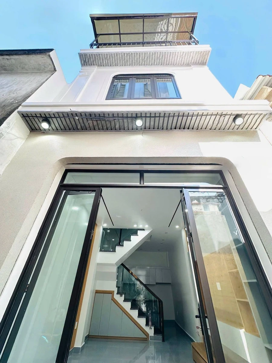 Nhà bán 33m² 4 phòng ngủ Trần Nguyên Hãn - Ảnh 1