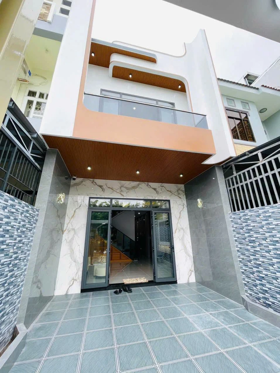 Bán nhà 1 trệt 1 lầu 4PN diện tích 125m² Rạch Giá 4,35 tỷ - Ảnh thu nhỏ 2