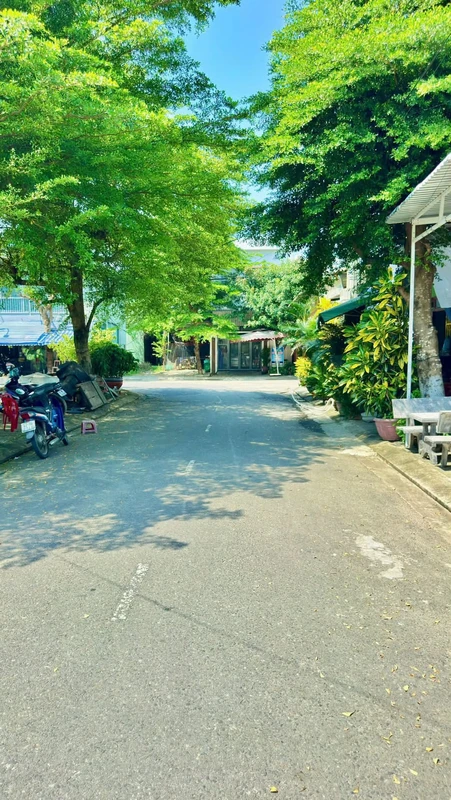 Bán nhà 1 trệt 2 lầu 70m2 kp Bình Minh, phường Dĩ An, giá 4,7 tỷ canhoramada