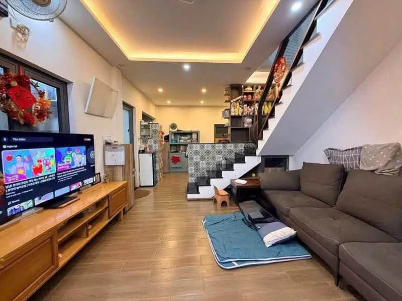 Bán nhà 62m2 2 tầng 2 tỷ 050 Trần Hưng Đạo Quy Nhơn - Ảnh 1