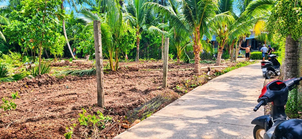 Bán đất 7x40m có 95m2 thổ cư đường xe hơi gần trường cấp 2 Tân Thạch, giá 630 triệu - Ảnh thu nhỏ 2