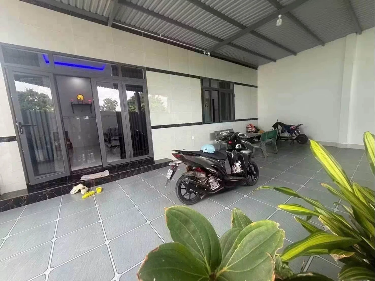 Bán nhà góc 2 mặt tiền 150m2 Phan Thiết 1 tỷ 550 triệu - Ảnh thu nhỏ 4