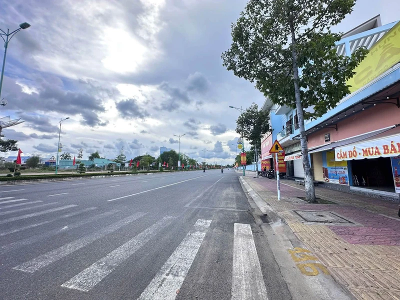 Bán lô đất thổ cư mặt tiền 85m2 Nguyễn Văn Siêu, Lâm Đồng