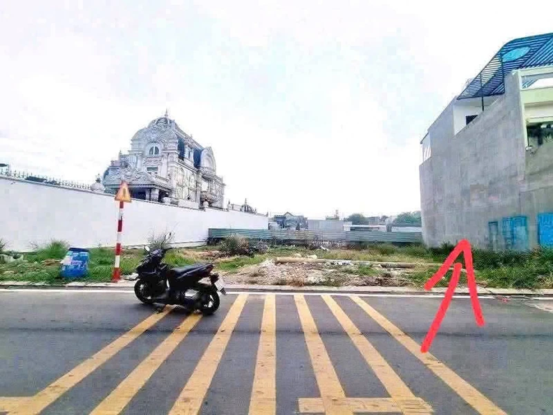 Bán đất mặt tiền Bùi Thị Cội Tân Đông Hiệp 79m2 giá 3.9 tỷ