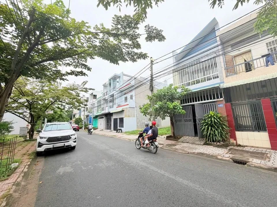 Bán nhà 1 trệt 1 lầu 2PN 79,8m² Biên Hòa 5 tỷ 150 - Ảnh thu nhỏ 2