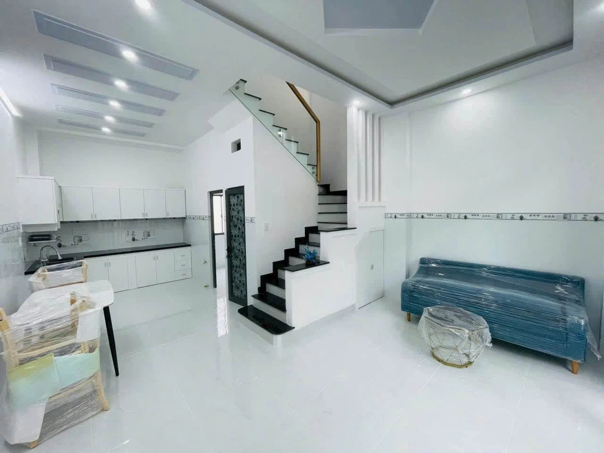 Bán nhà 1 trệt 1 lầu 51m2 Vũng Tàu 4 tỷ 200 triệu - Ảnh thu nhỏ 3