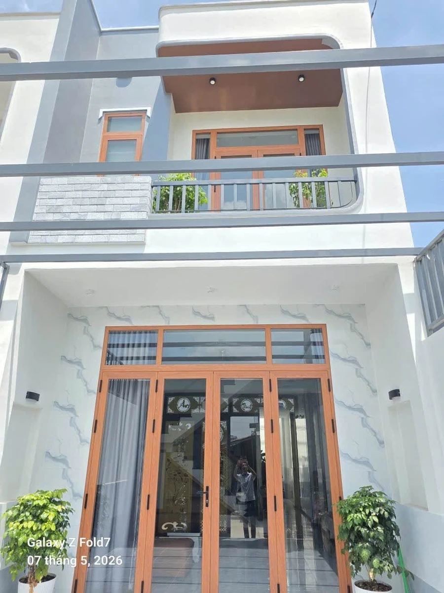 Bán nhà lầu 4 phòng ngủ 112,5m² Đức Hòa Long An 2 tỷ 390 - Ảnh thu nhỏ 3