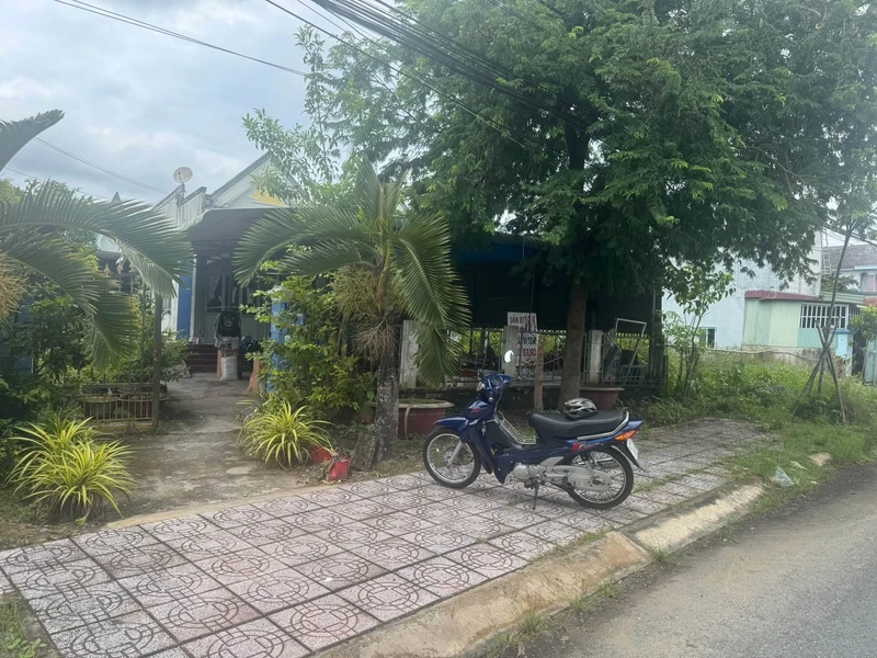 Bán nhà mặt tiền Lê Văn Kiệt, Phường 6, Tân An, Long An, 623m2, giá 6,2 tỷ