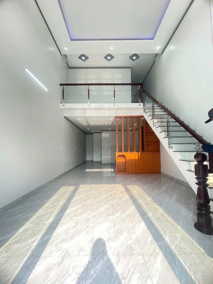 Bán nhà gác lửng 100m² 3 phòng ngủ Bình Minh - Ảnh thu nhỏ 2