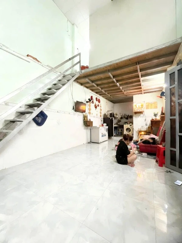 Bán nhà mặt tiền hẻm Đoàn Văn Bơ 39m² Quận 4 giá 3 tỷ 450
