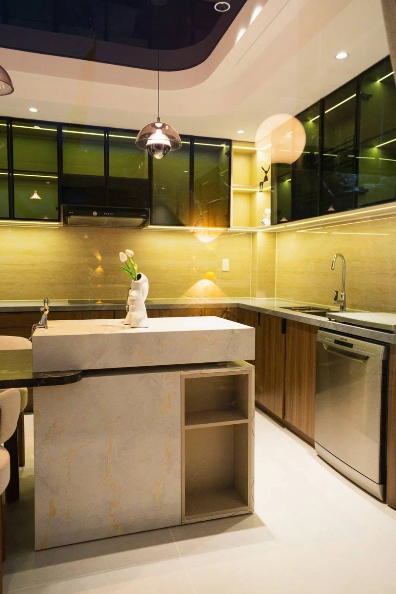 Bán nhà 3 tầng 120m² view quảng trường Ân Phú, Buôn Ma Thuột - Ảnh thu nhỏ 2